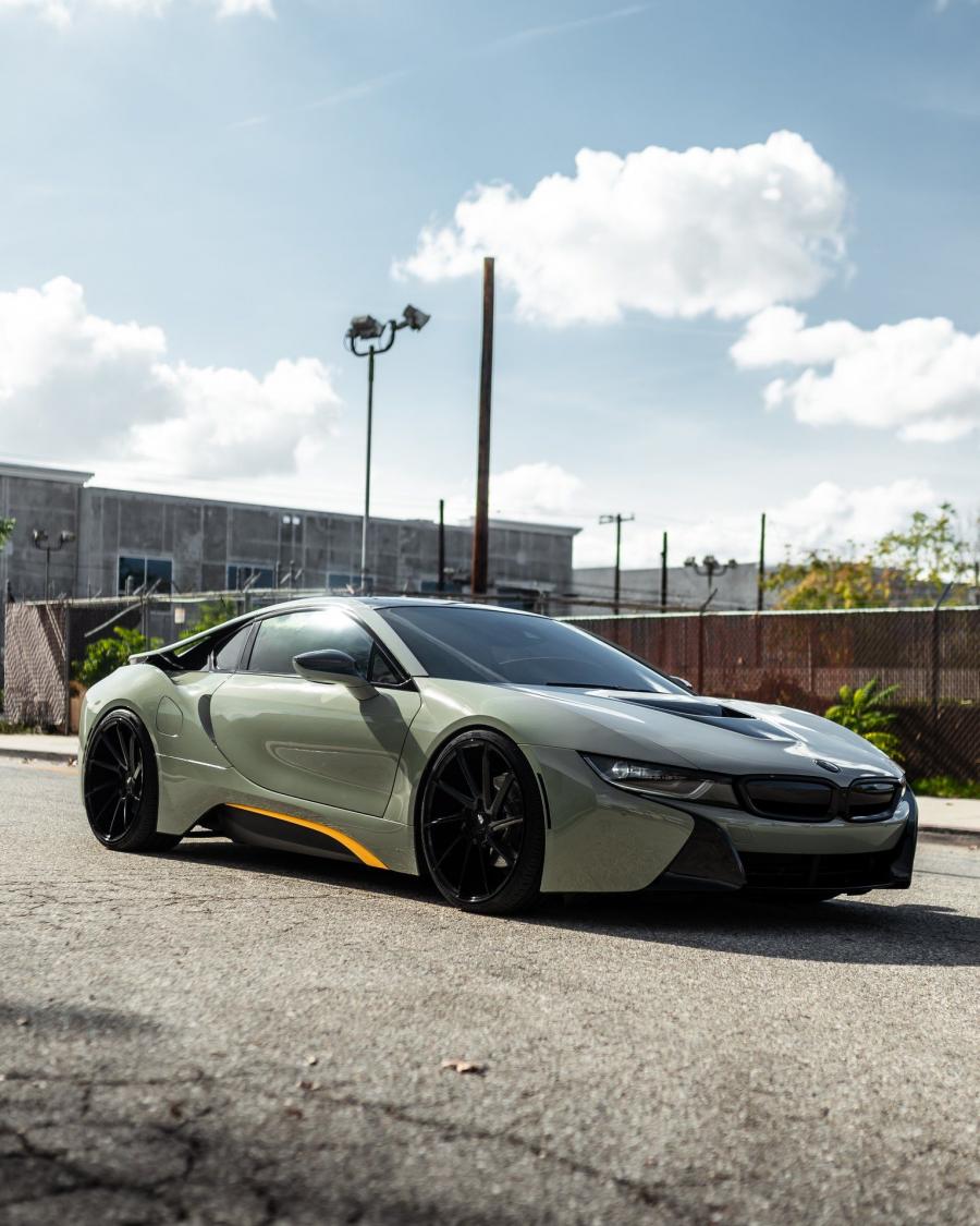  BMW i8 by Impressive Wrap 2019 года  (фото 1 из 5)